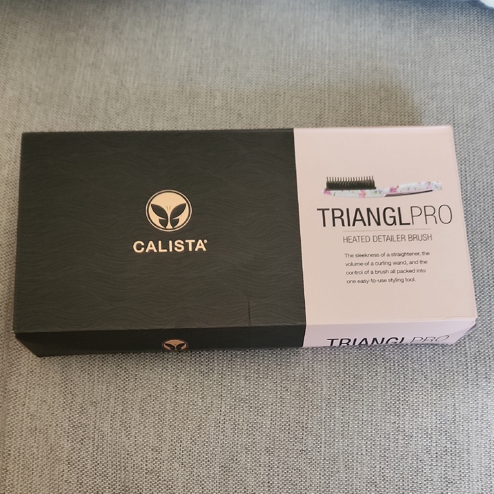 Calista Triangl Pro Heated Detailer Brush, NWT